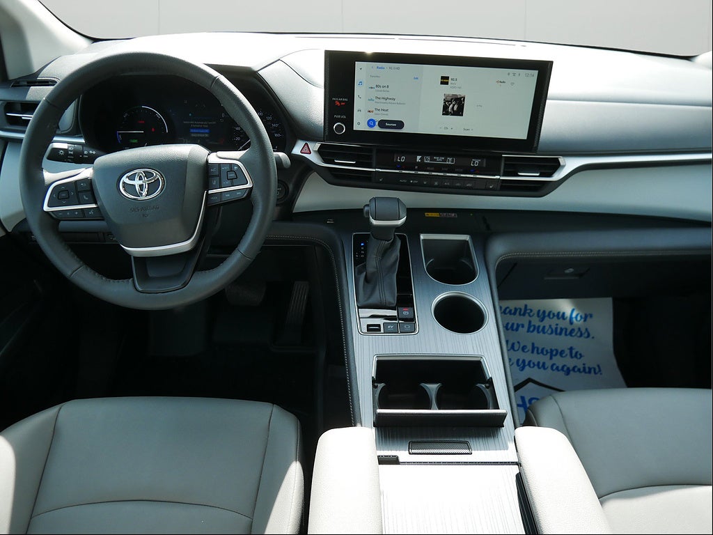 2026 Toyota Sienna XLE 8-Passenger