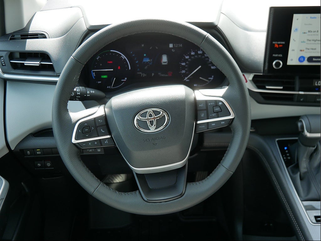 2026 Toyota Sienna XLE 8-Passenger