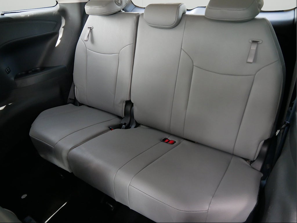 2026 Toyota Sienna XLE 8-Passenger