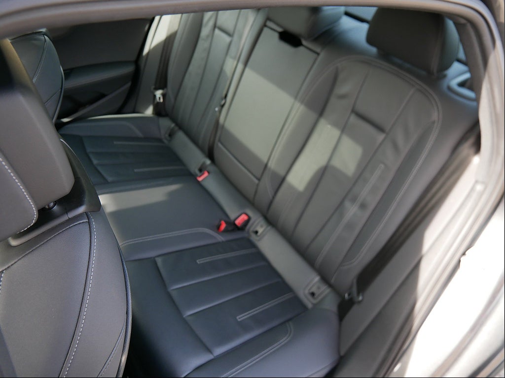 2024 Audi A4 Sedan quattro S line Prem Plus 45 TFSI