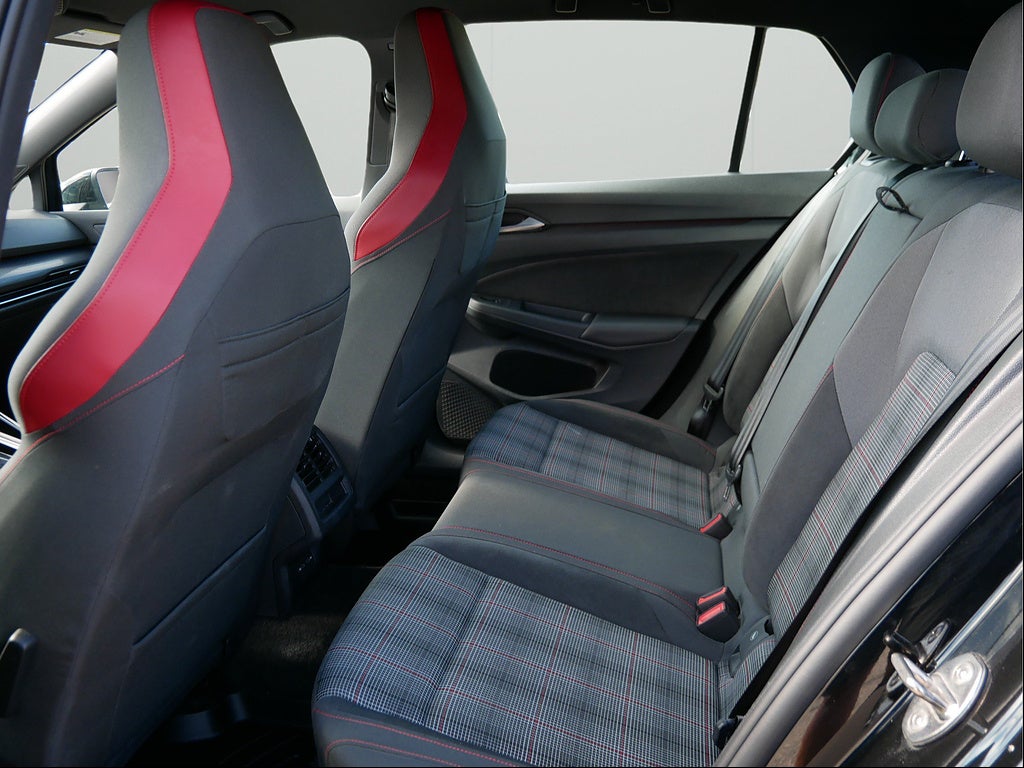 2024 Volkswagen Golf GTI S